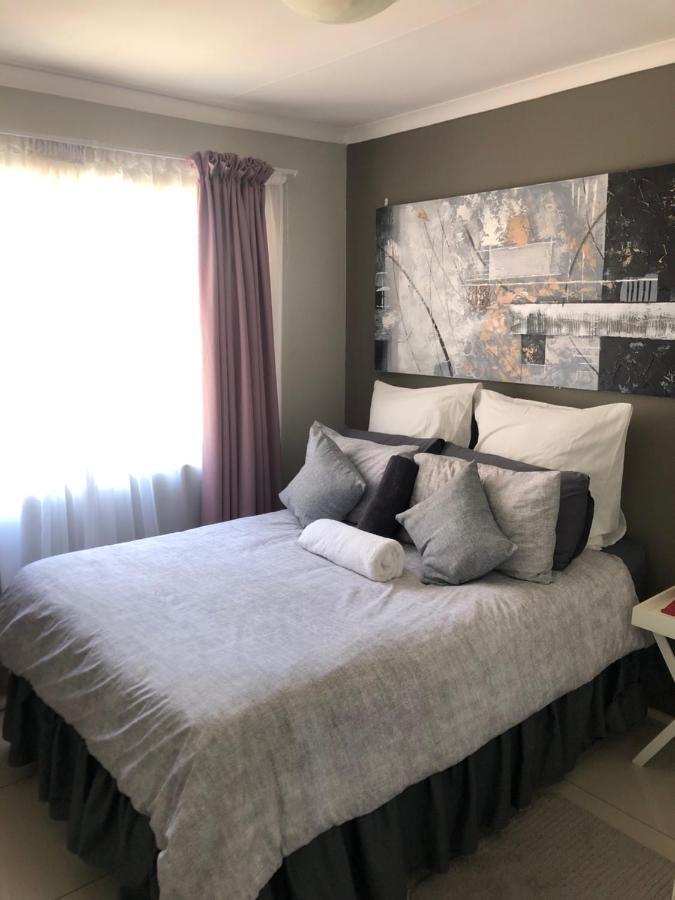 Summer Sands - Durban North Beach Accommodation Экстерьер фото