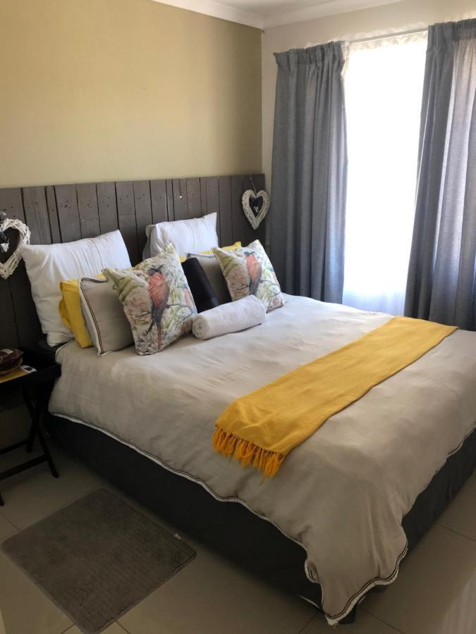 Summer Sands - Durban North Beach Accommodation Экстерьер фото